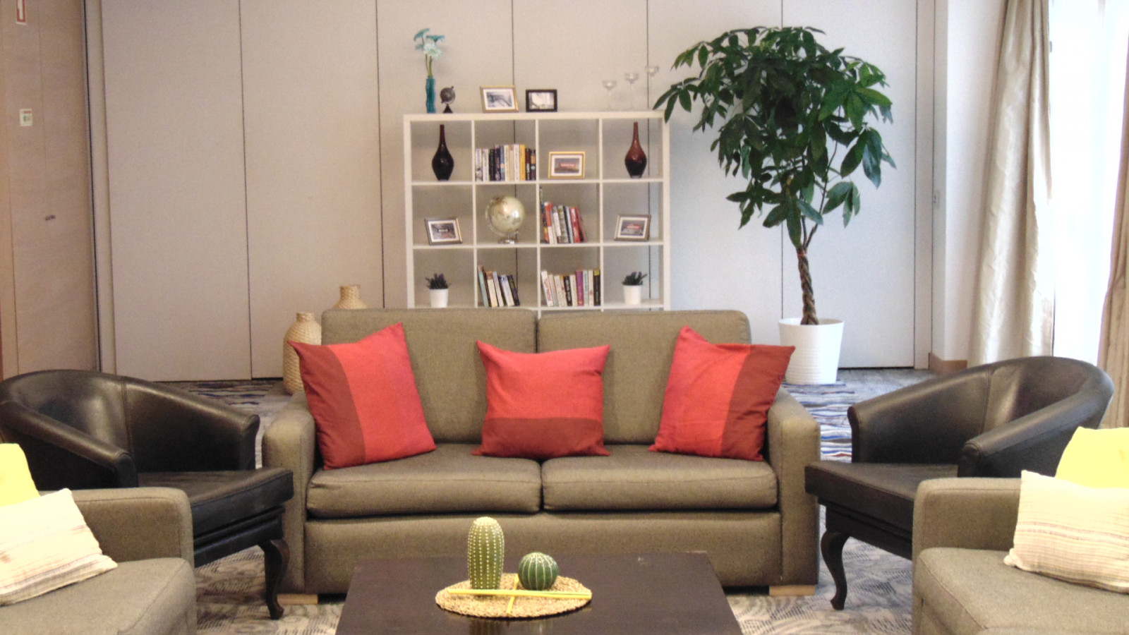 Introducing Hilton Vilamoura Home Office